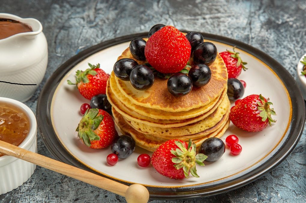  Pancakes with Fresh Berries
